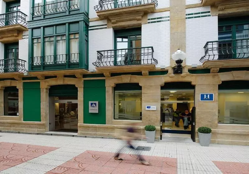 Santa Rosa, Blue Hoteles