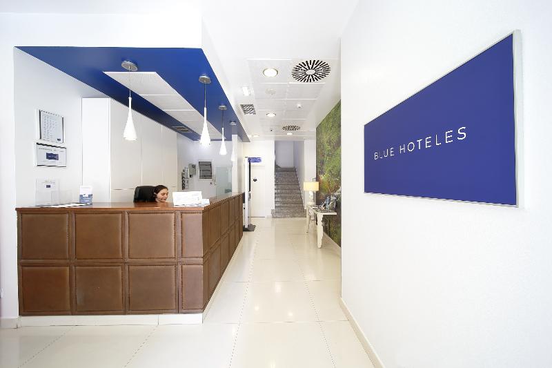 Santa Rosa, Blue Hoteles