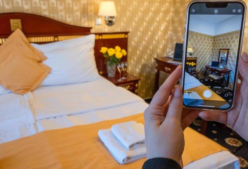 בית מלון כפרי Tommy Wellness & Spa