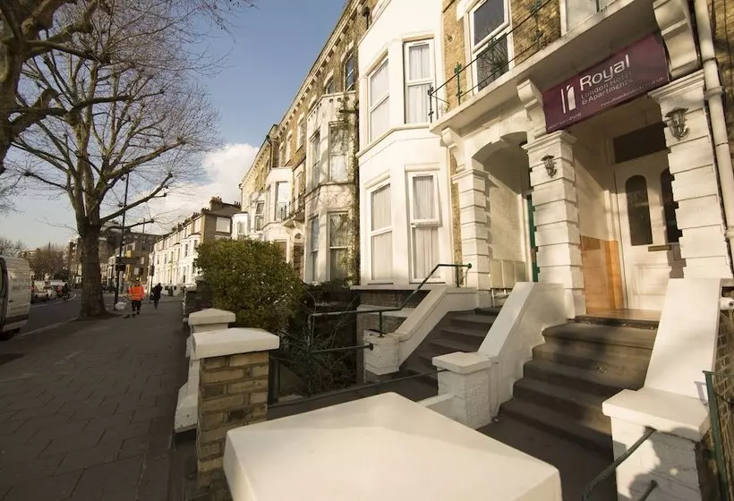 בית מלון כפרי Royal London  By Saba