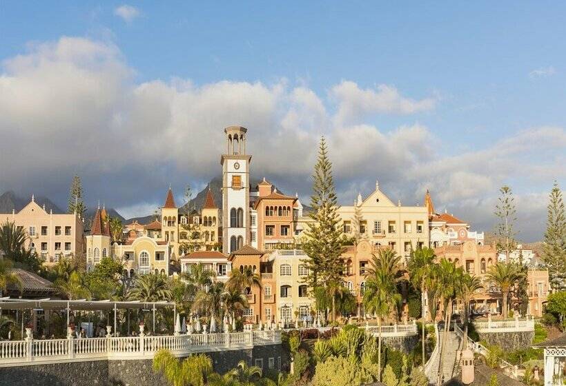 The Villas at Bahia del Duque