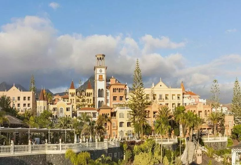 The Villas at Bahia del Duque
