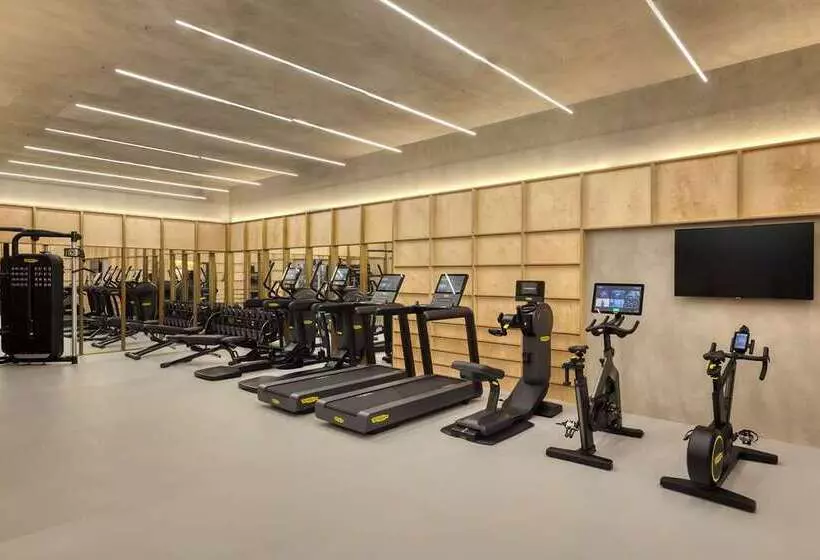 ホテル Canopy By Hilton London City