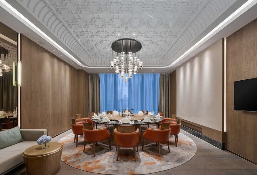 Отель Doubletree By Hilton Qidong, China