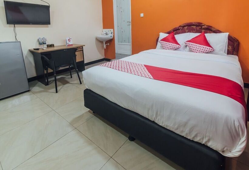 בית מלון כפרי Satria Guest House By Oyo Rooms