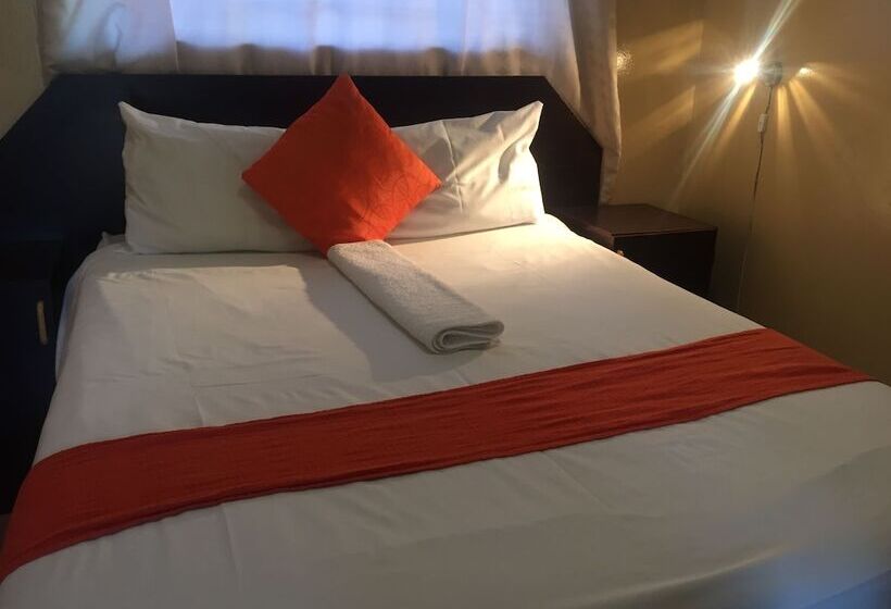 پانسیون Namane Guest House