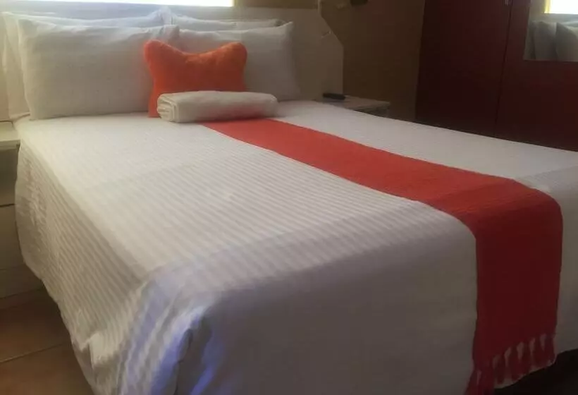 پانسیون Namane Guest House