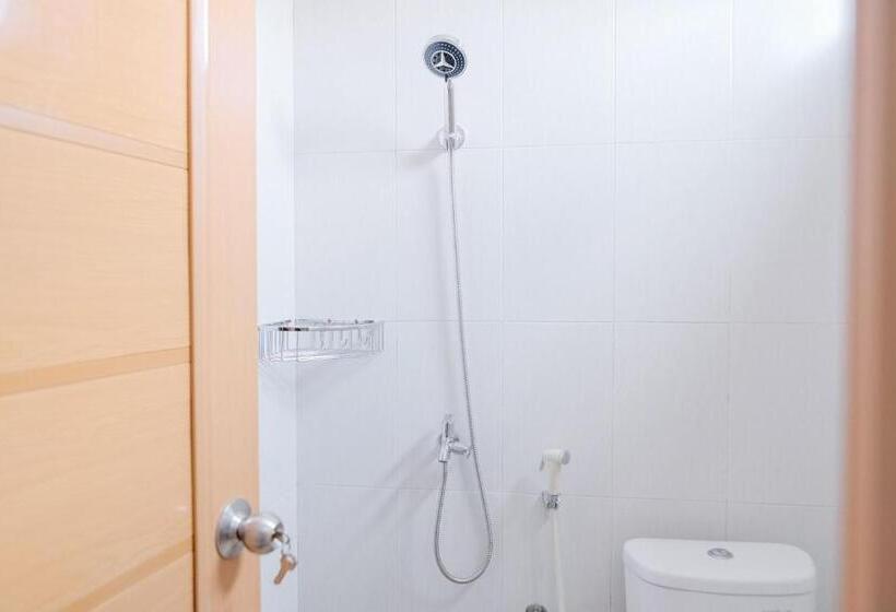 בית מלון כפרי Koolkost Near Jalan Veteran Raya