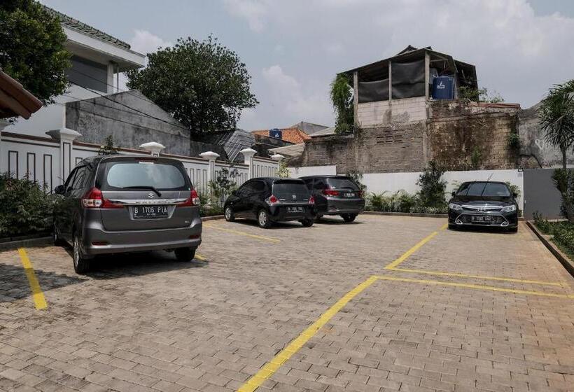 בית מלון כפרי Koolkost Near Jalan Veteran Raya