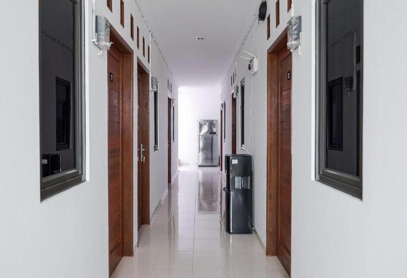 בית מלון כפרי Koolkost Near Jalan Veteran Raya