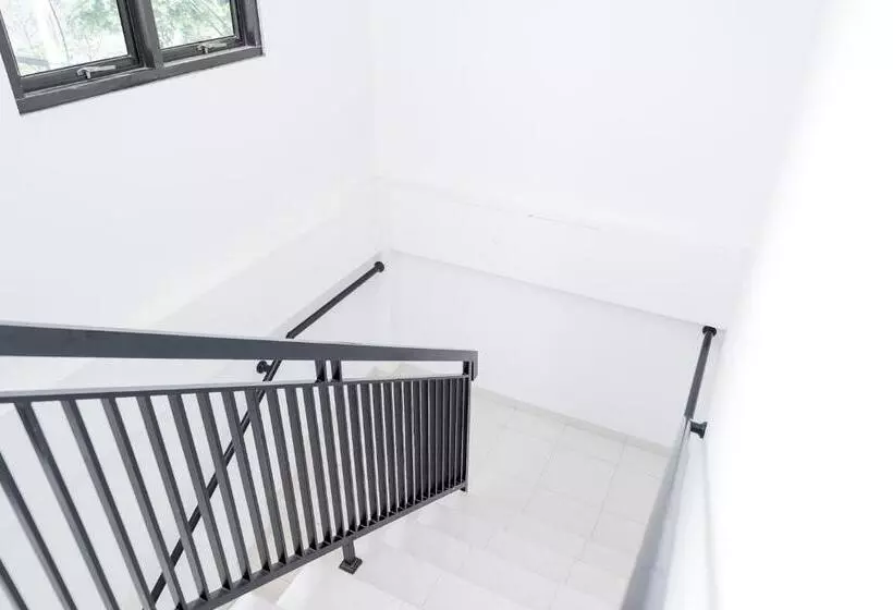 Hotelli Koolkost Near Jalan Veteran Raya