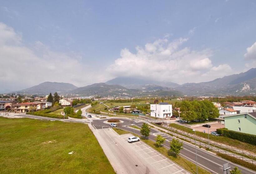 Piazza Lira Schio Residence