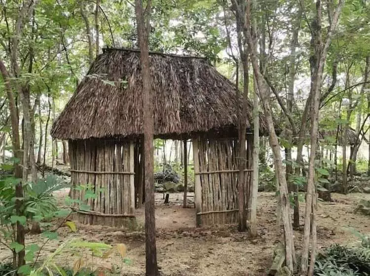هتل Ecoturismo Yax Ha By Rotamundos