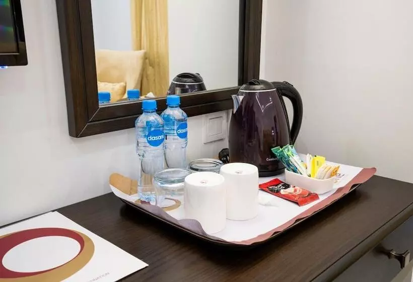 هتل One Mm Alam Road Lahore