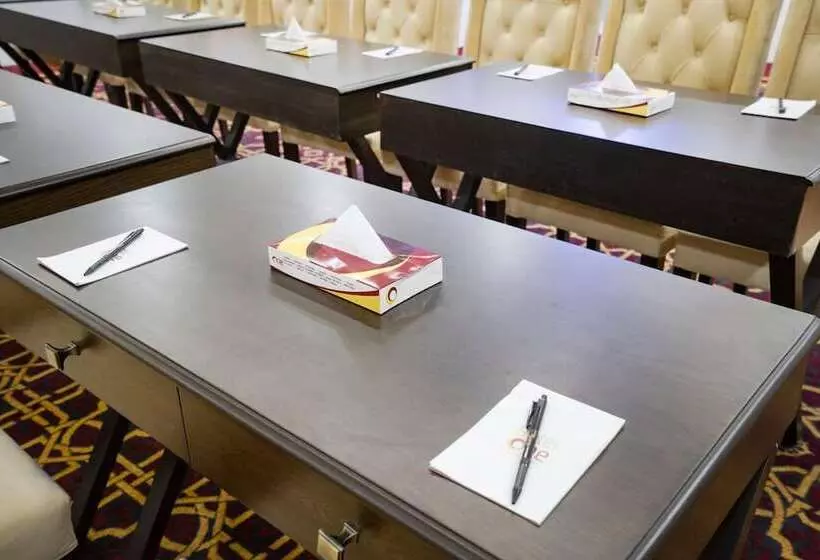 هتل One Mm Alam Road Lahore