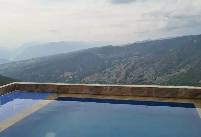ペンション La Juanita Hostel   Mesa De Los Santos