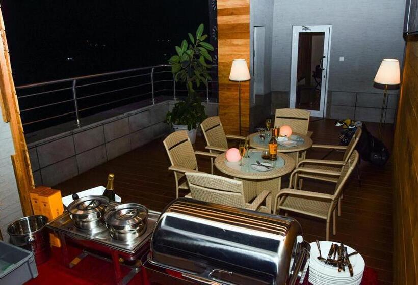 پانسیون Room In Apartment Limewood Hotel Presidential Suite