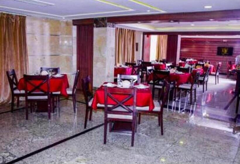 پانسیون Room In Apartment Limewood Hotel Presidential Suite