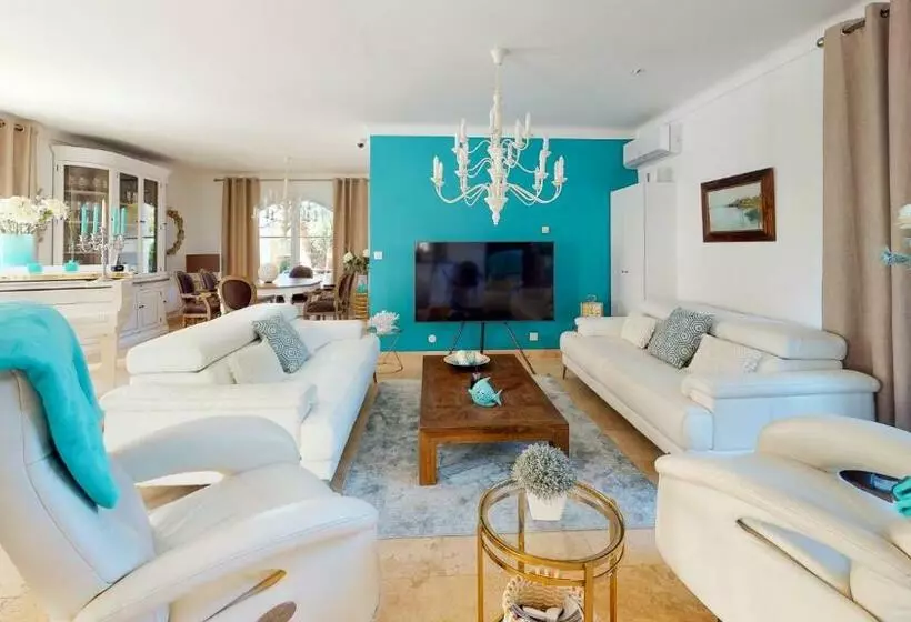 ペンション Villa 35 De Saint Aygulf
