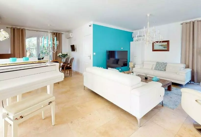 ペンション Villa 35 De Saint Aygulf