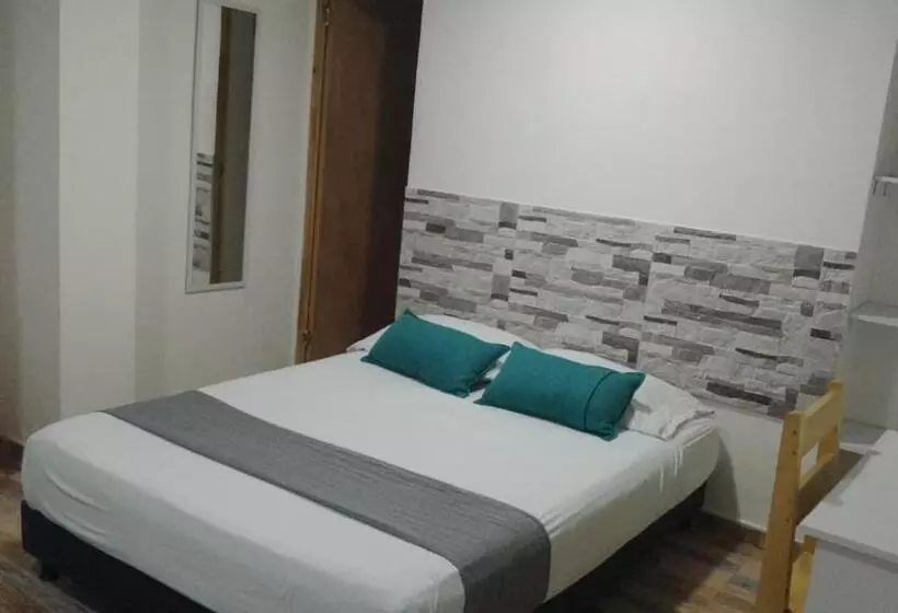 Hotelli The Mendoza Grand