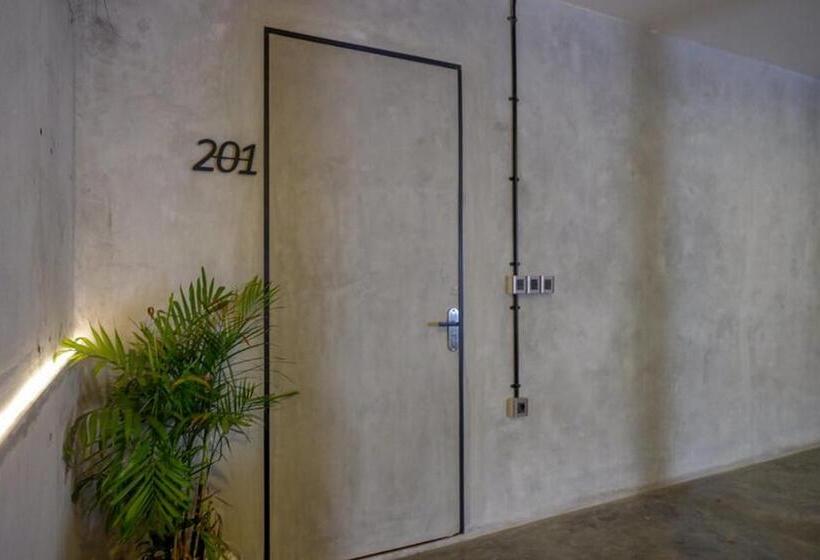 בית מלון כפרי Reddoorz Plus Near Kawasan Sam Poo Kong Semarang