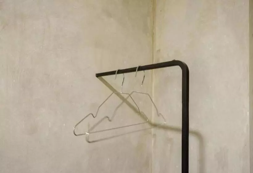 Hotelli Reddoorz Plus Near Kawasan Sam Poo Kong Semarang