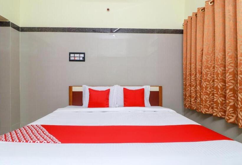 בית מלון כפרי Spot On Raja Lodge