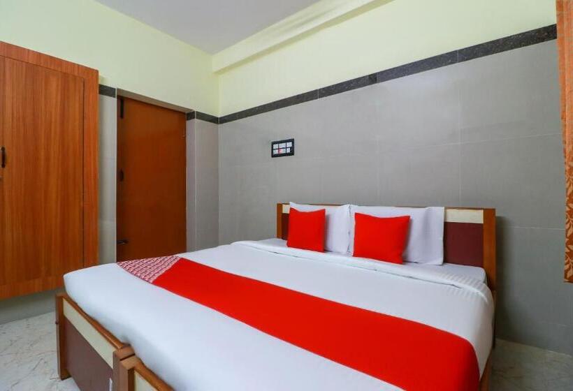 בית מלון כפרי Spot On Raja Lodge