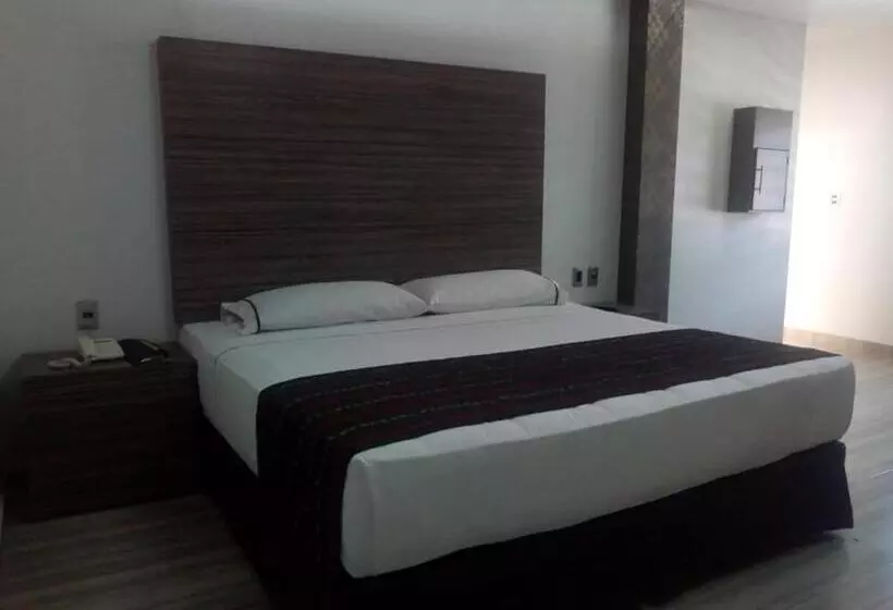 Motel Pedregal Suites