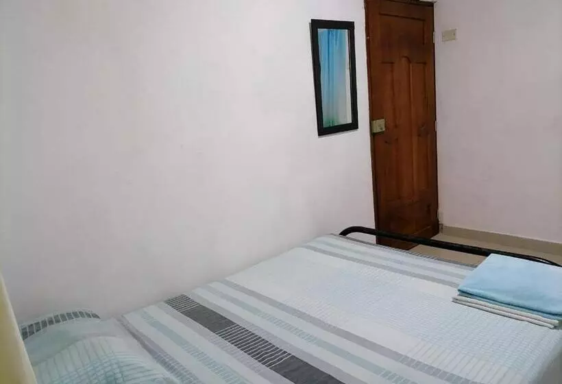 پانسیون Casa El Prado Hostal