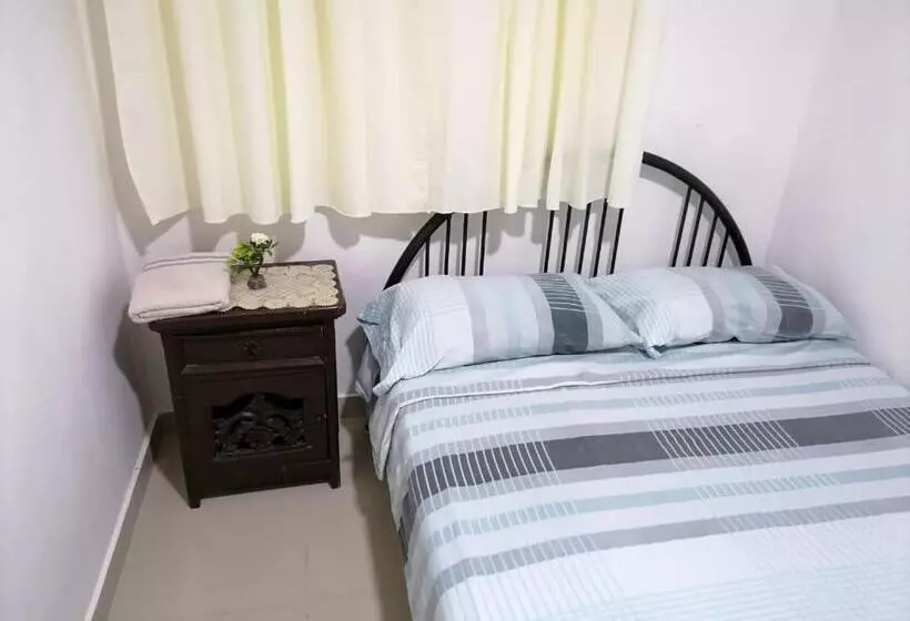 پانسیون Casa El Prado Hostal