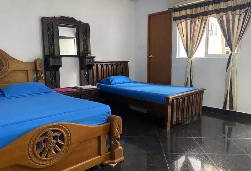 پانسیون Casa El Prado Hostal