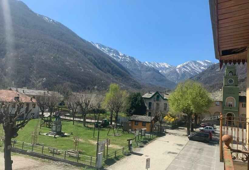 פנסיון L Alpina Affittacamere