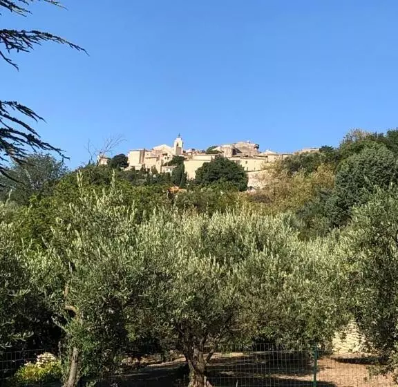 تختخواب و صبحانه Les Milles Roches