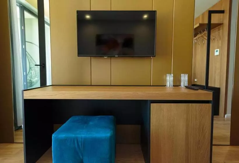Ames Hotel & Spa
