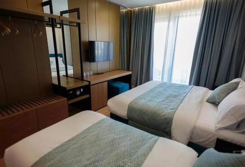 Ames Hotel & Spa