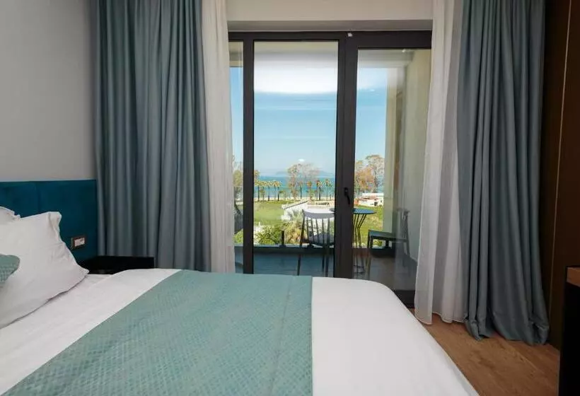 Ames Hotel & Spa