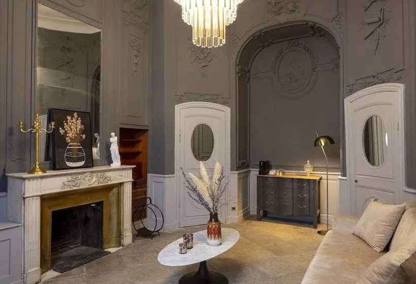 Hotelli Margaret Hôtel Chouleur