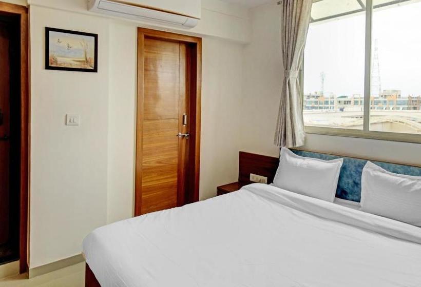 Hotelli Townhouse 467 Qubicoz