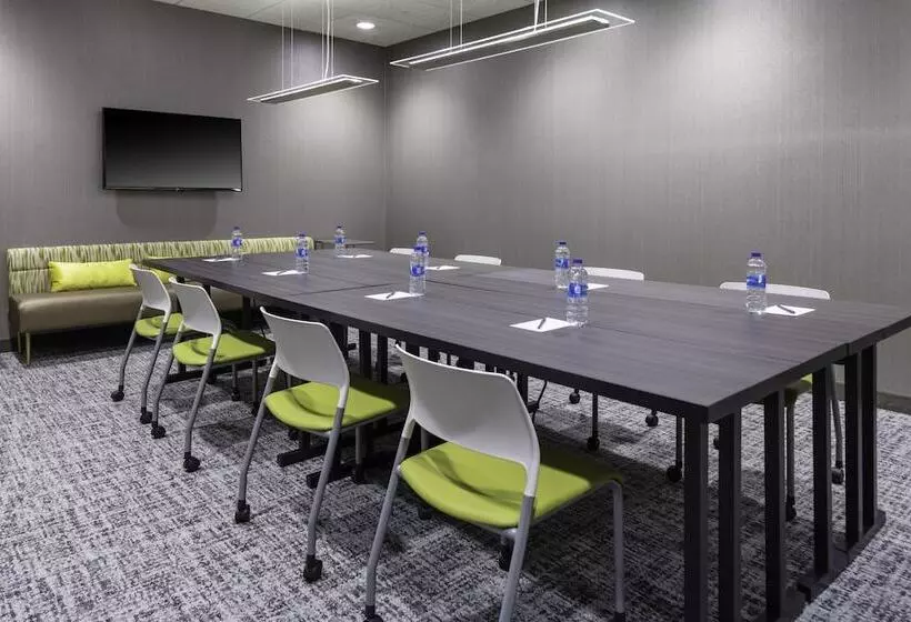 ホテル Springhill Suites By Marriott Durham City View