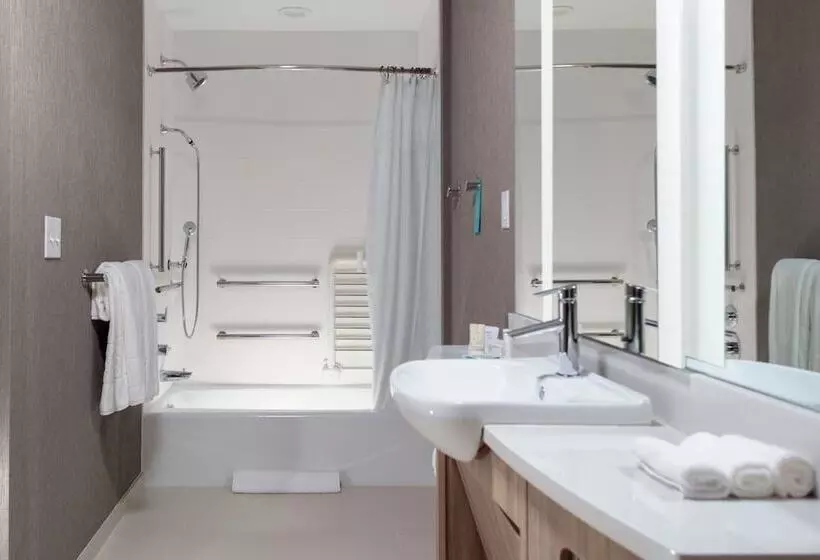 ホテル Springhill Suites By Marriott Durham City View