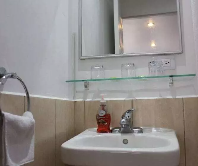 Park View Hotel & Restaurant