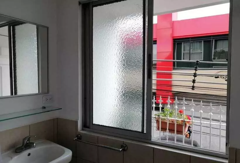 Park View Hotel & Restaurant