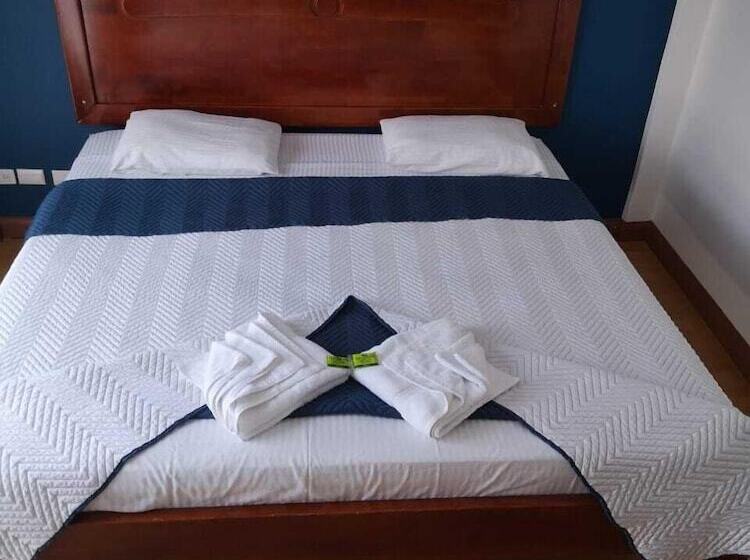 Park View Hotel & Restaurant