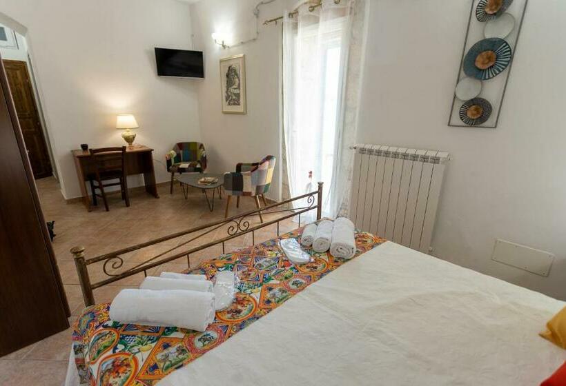 פנסיון Ercole Di Cafeo Affittacamere