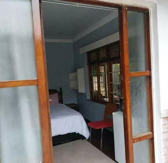 Majatalo Luvuyos Guest House Pmb