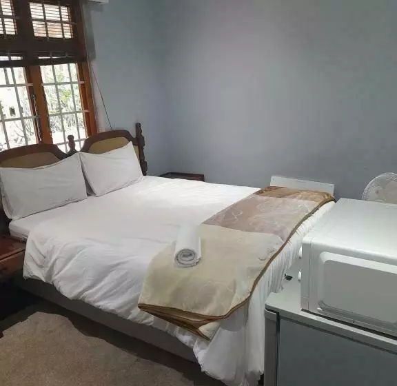 Majatalo Luvuyos Guest House Pmb