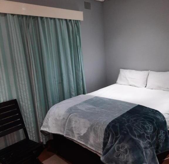 פנסיון Luvuyos Guest House Pmb