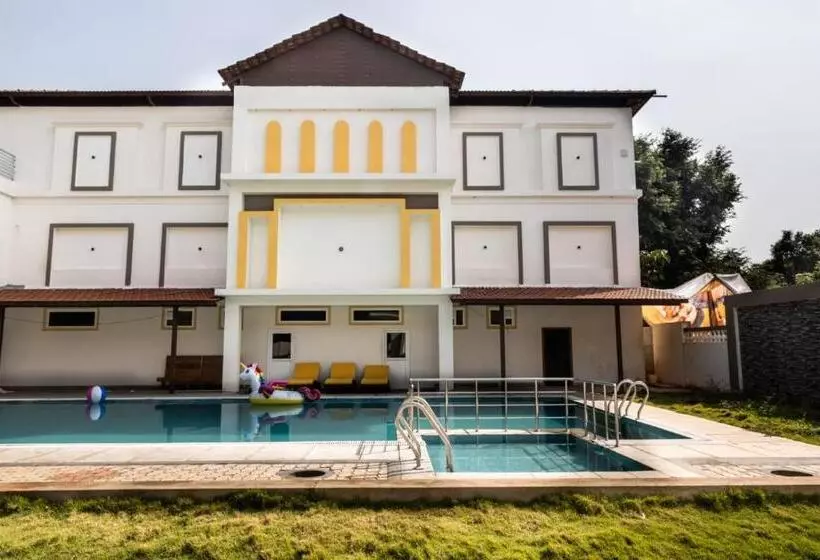 تختخواب و صبحانه Fabescape Queens Paradise